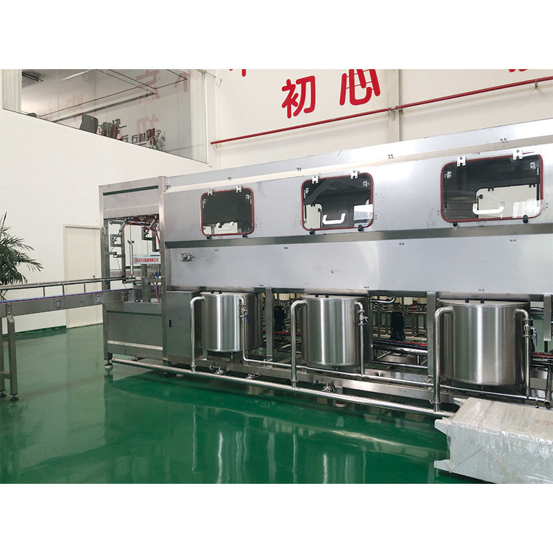 Macchina di riempimento di acqua in scatola Linea di produzione completamente automatizzata per negozi di alimenti e bevande