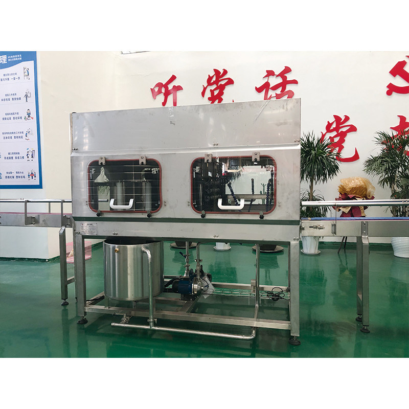 Macchina di riempimento di acqua in scatola Linea di produzione completamente automatizzata per negozi di alimenti e bevande