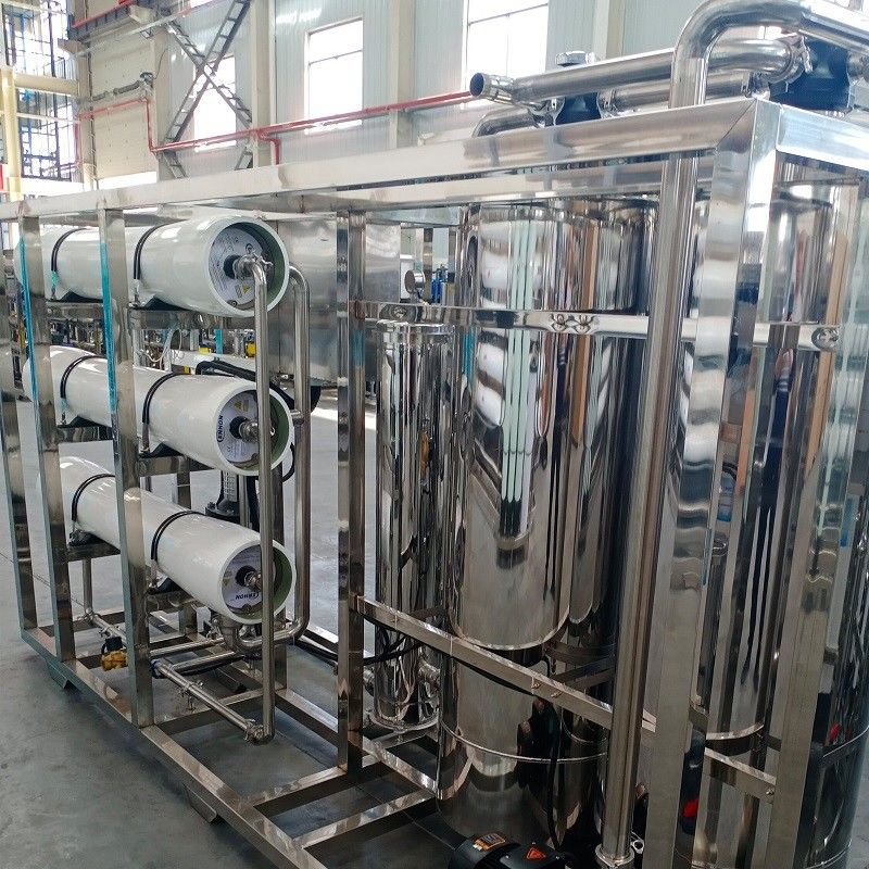 Sistema di osmosi inversa 3T/h controllato da PLC per il trattamento industriale dell'acqua potabile