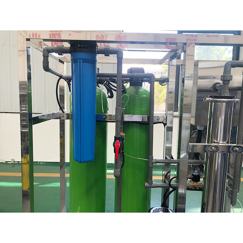 500LPH sistema di trattamento del filtro dell'acqua potabile RO industriale commerciale in custodia di legno